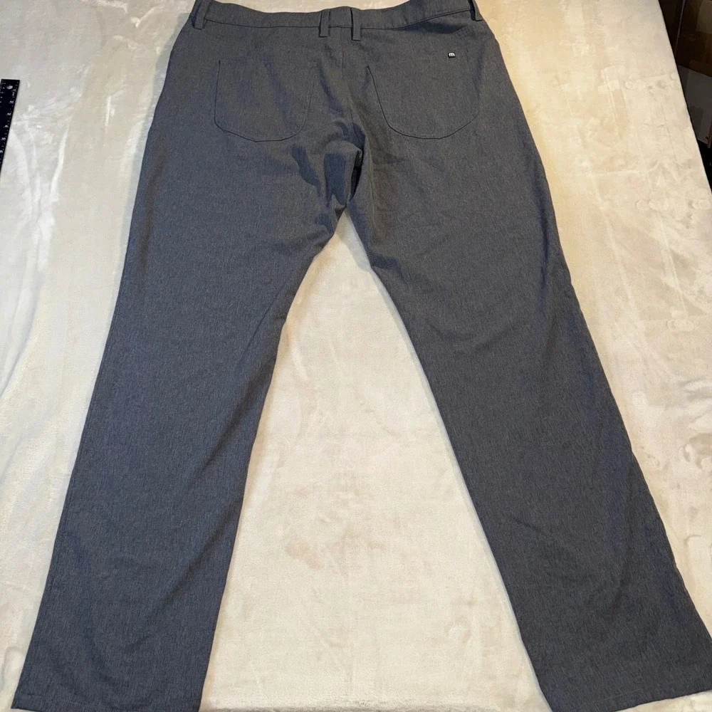 TravisMathew Right On Time Grey Golf Pants Mens 38x31 Performance Stretch